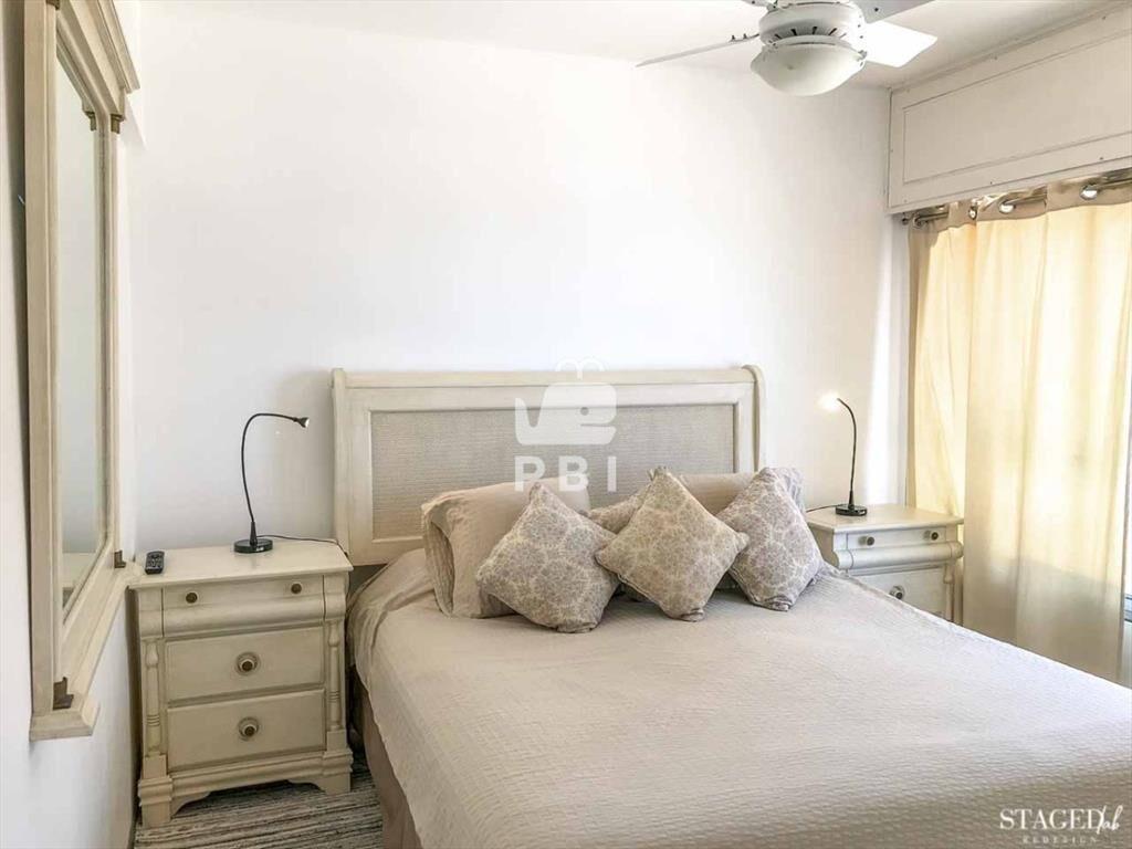APTO EN VENTA EN PENINSULA CON VISTA AL MAR DE 2 DORMITORIO