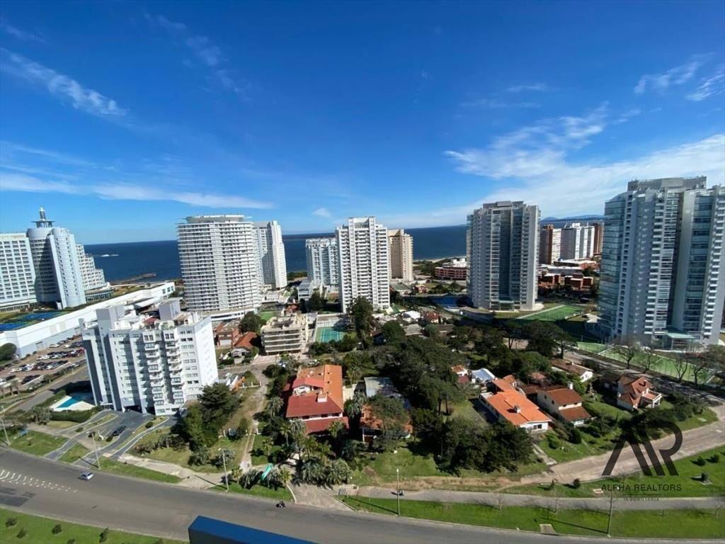 Apartamento 3 Dormitorios En Venta Piso Alto