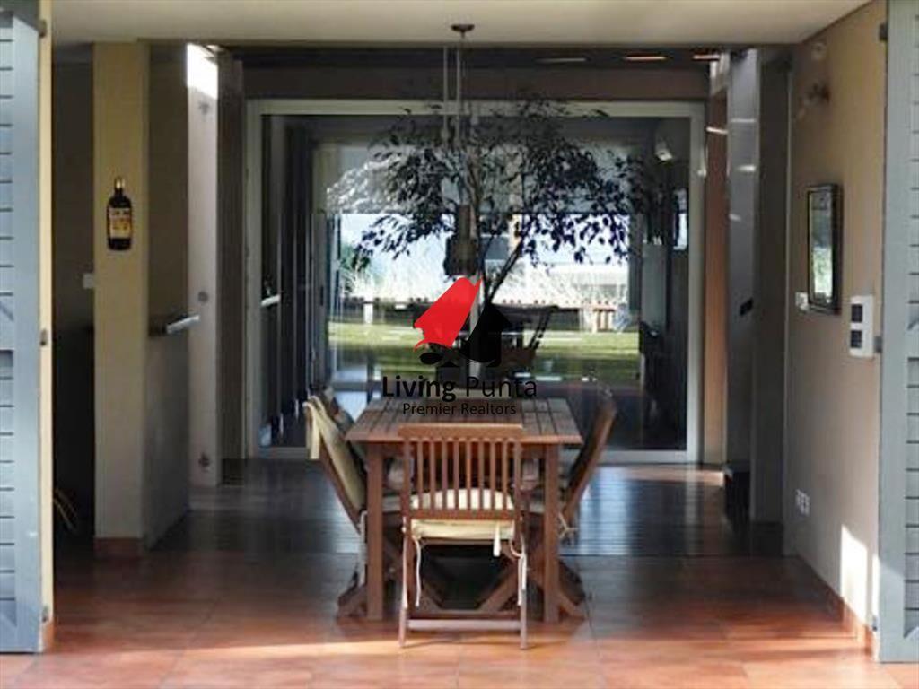 Casa en venta Montoya a pasos del mar