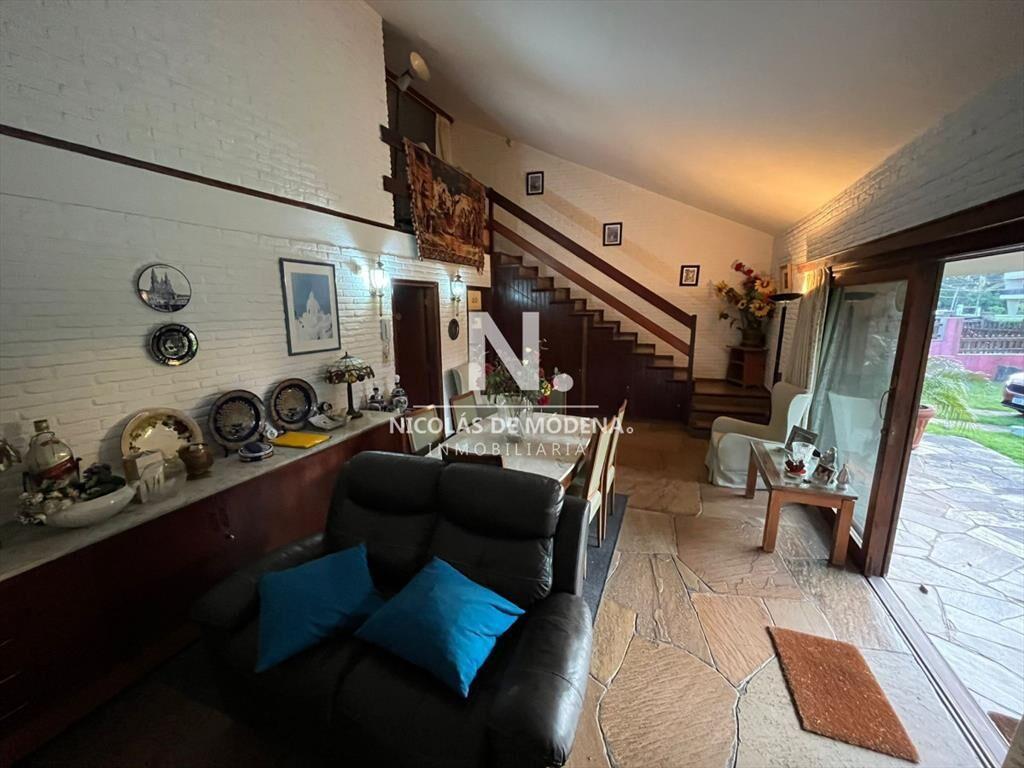Vende casa de 3 dormitorios en Pinares, Punta del
