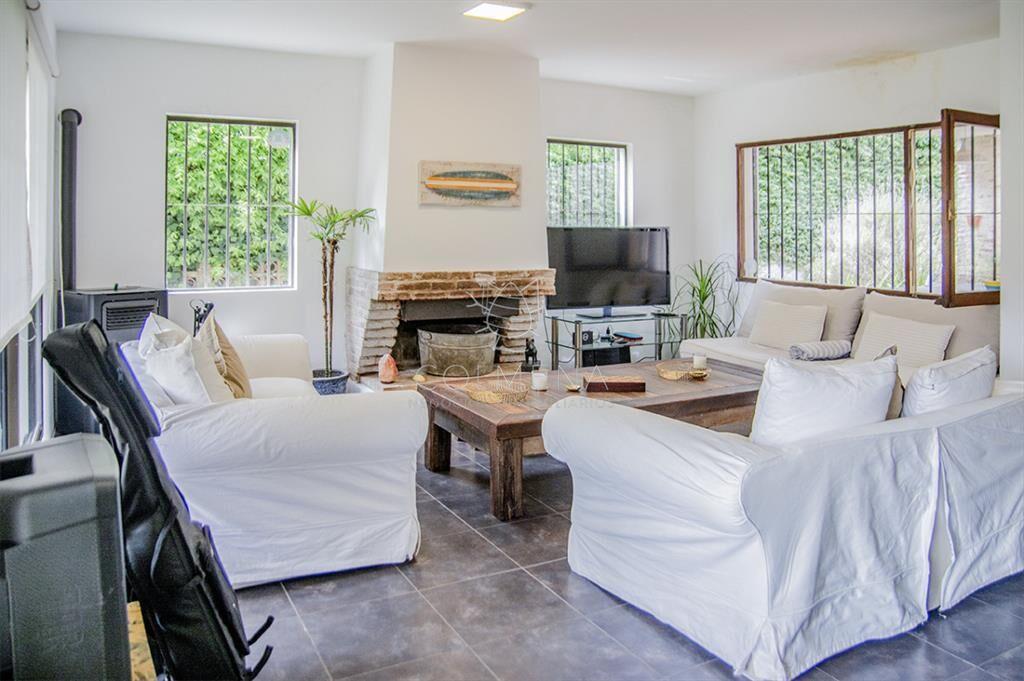 Excelente chalet de 5 dormitorios en venta a pasos de Playa