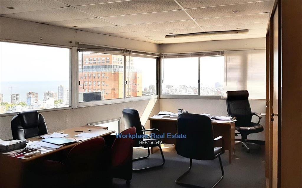 VENTA CON RENTA- OFICINA - CENTRO - ED. CORPORATIVO