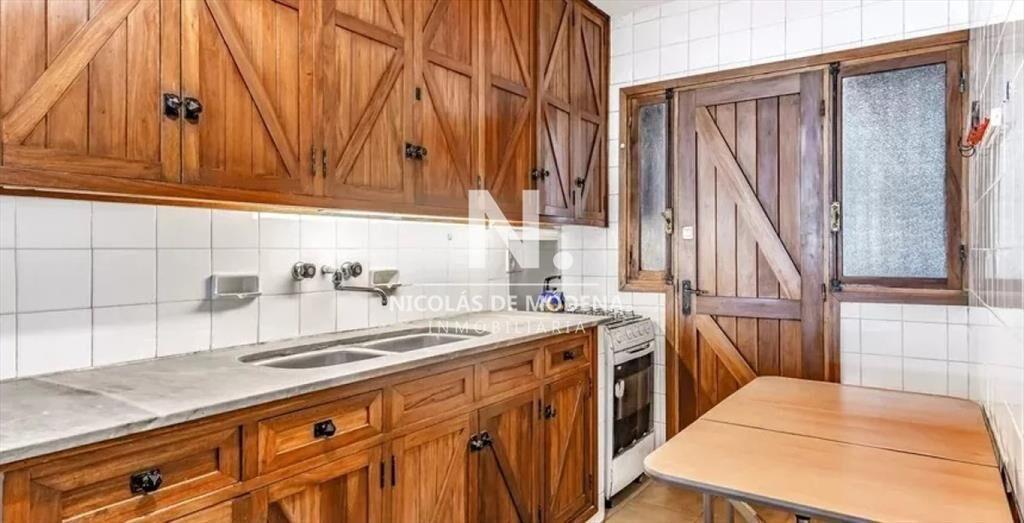 Apartamento de 4 Dormitorios en el Corazón de