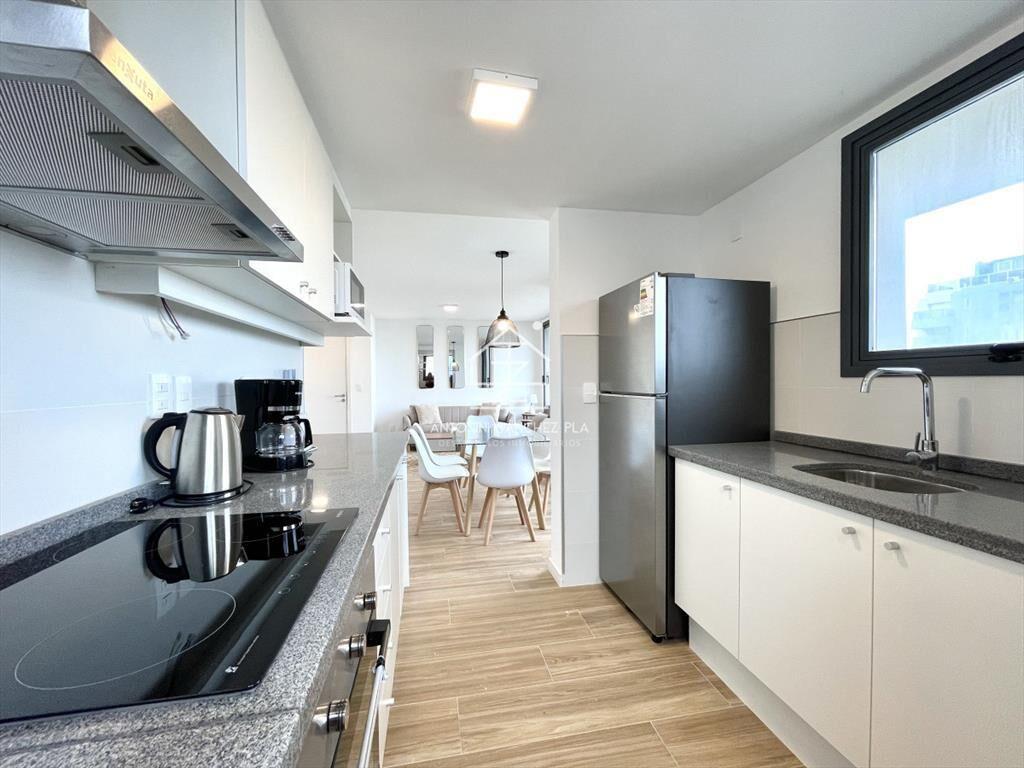 Moderno Apartamento de 2 Dormitorios en Playa del