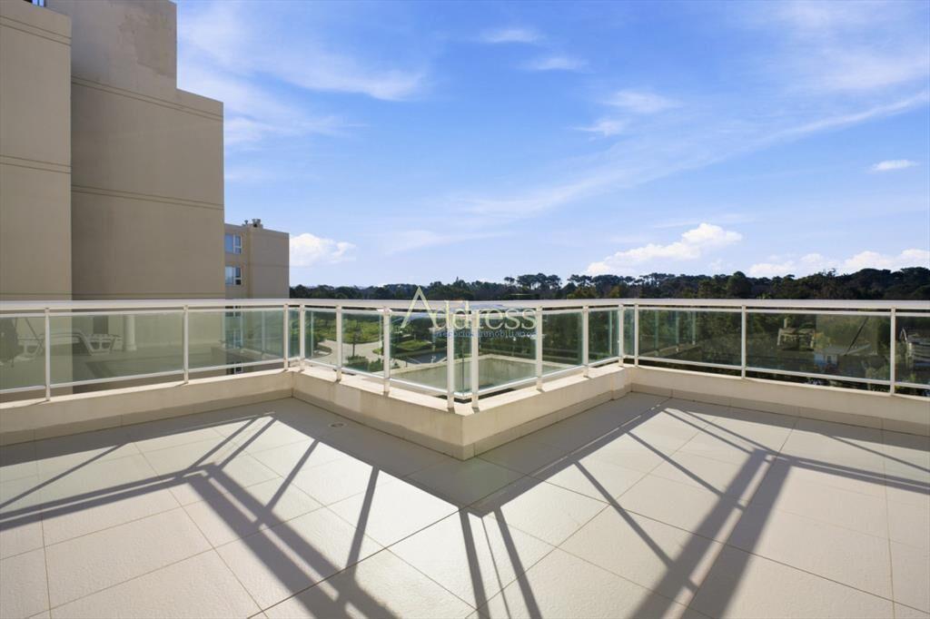 Venta Apartamento Frente al Maren Playa Mansa, 2 suites y P