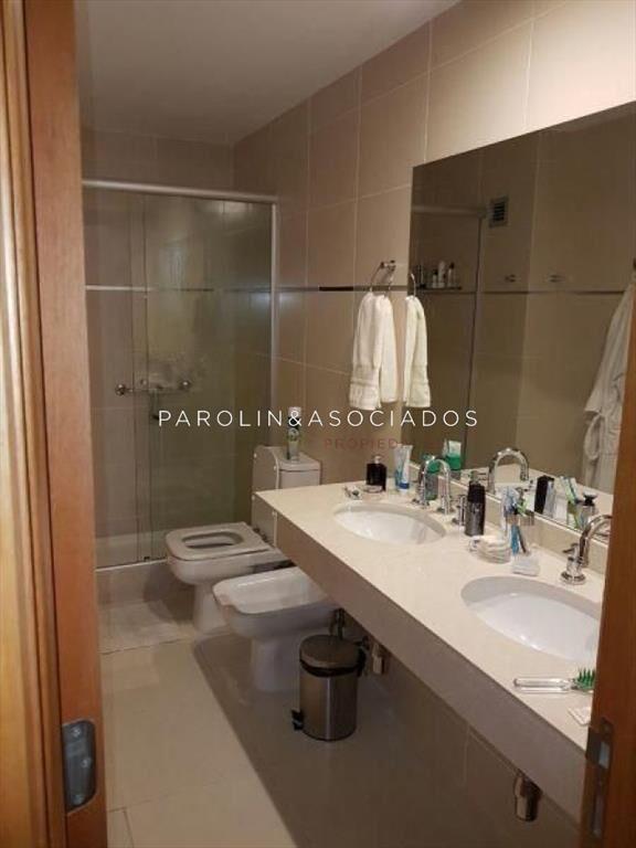 Apartamento de 2 dormitorios en Season Tower, del