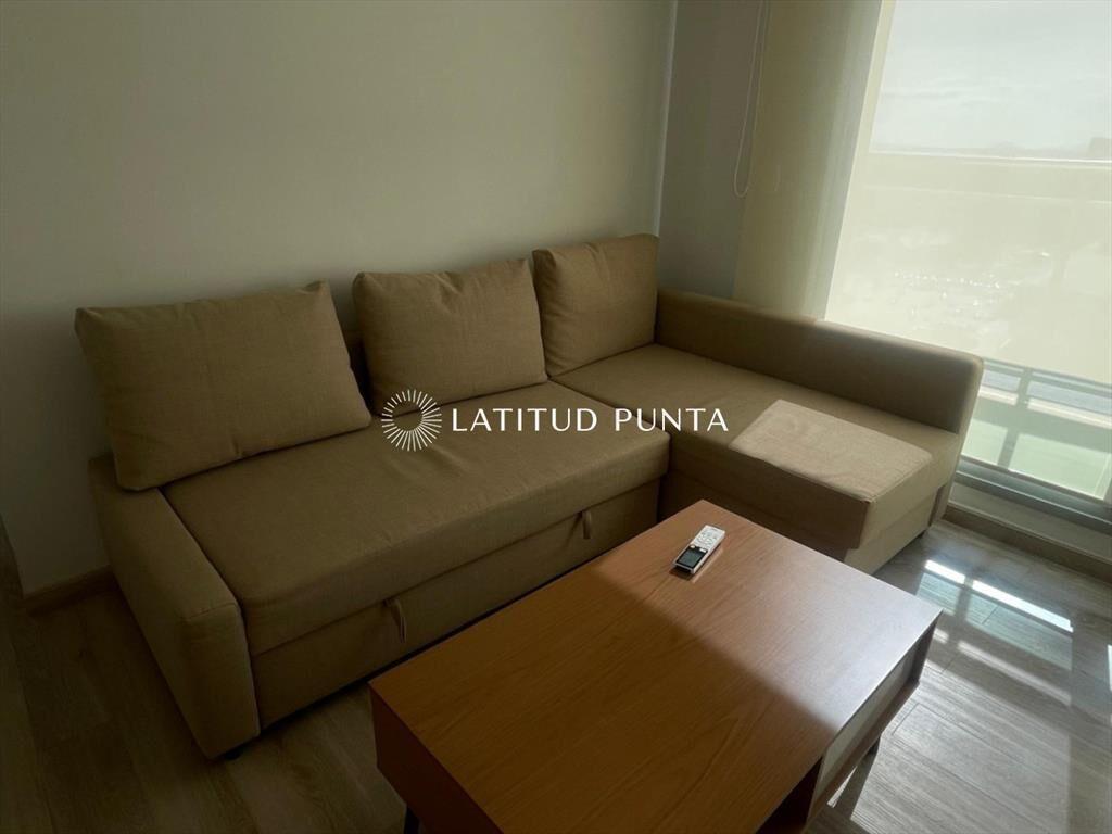 Apartamento en Roosevelt, 1 dormitorio, piso alto