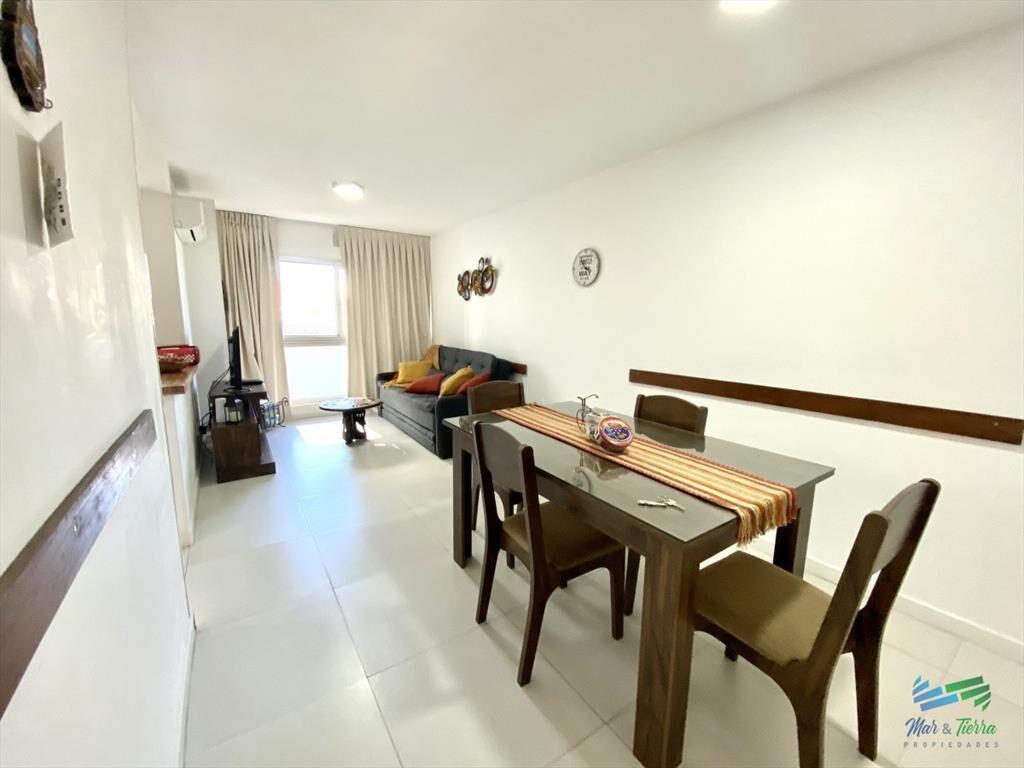 Apartamento en alquiler sobre Roosevelt con y del