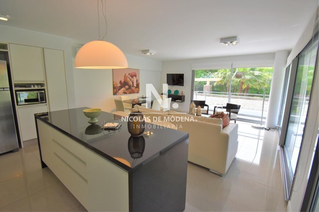 Vende apartamento de 2 dormitorios en Rincon del