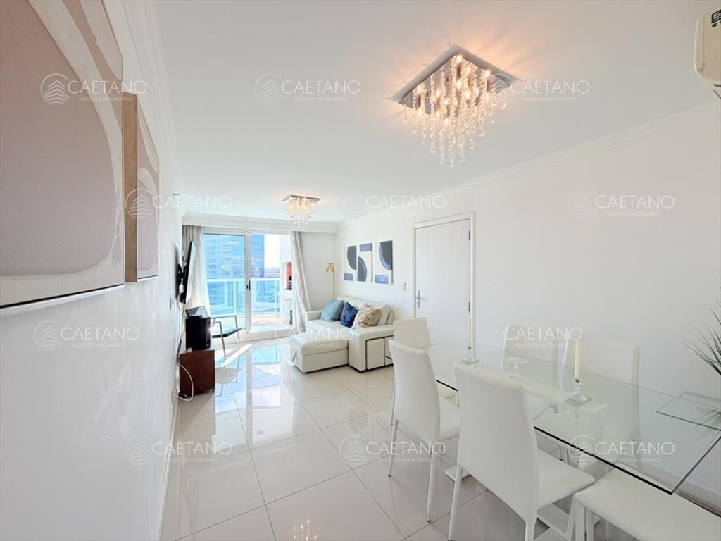 Venta apartamento 2 dormitorios, Playa Mansa -