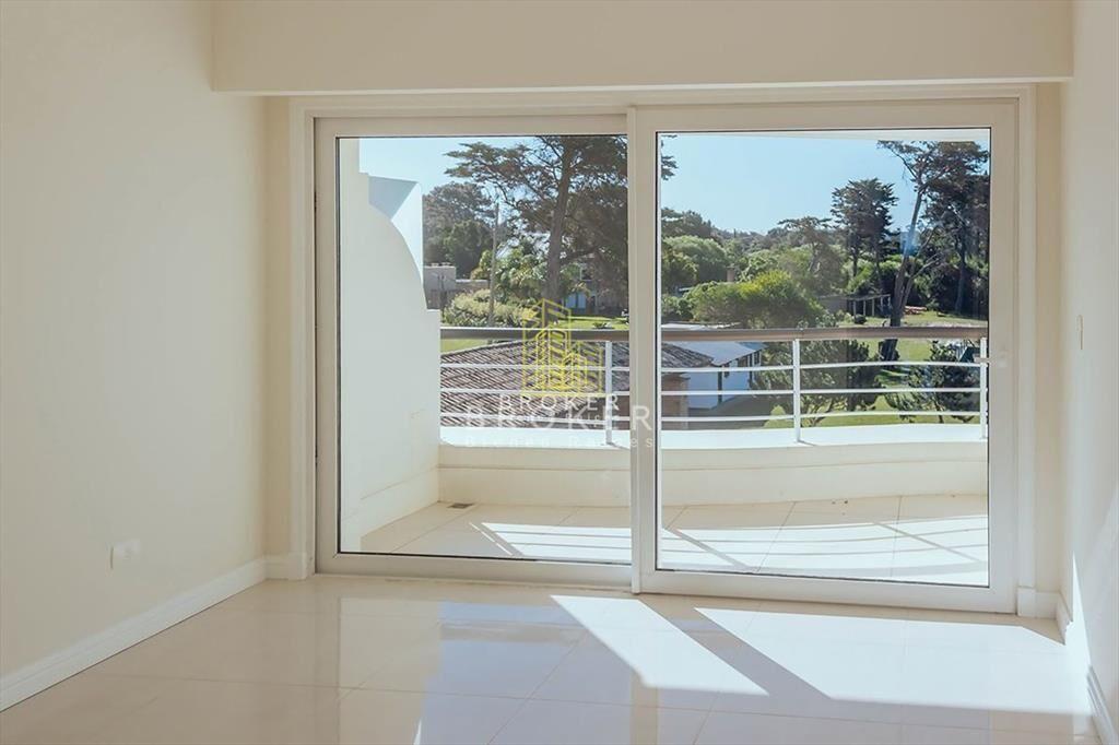 Venta Apartamento Punta Del Este Playa Mansa, 2