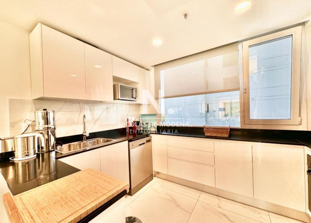 En venta impecable apartamento de 2 dormitorios