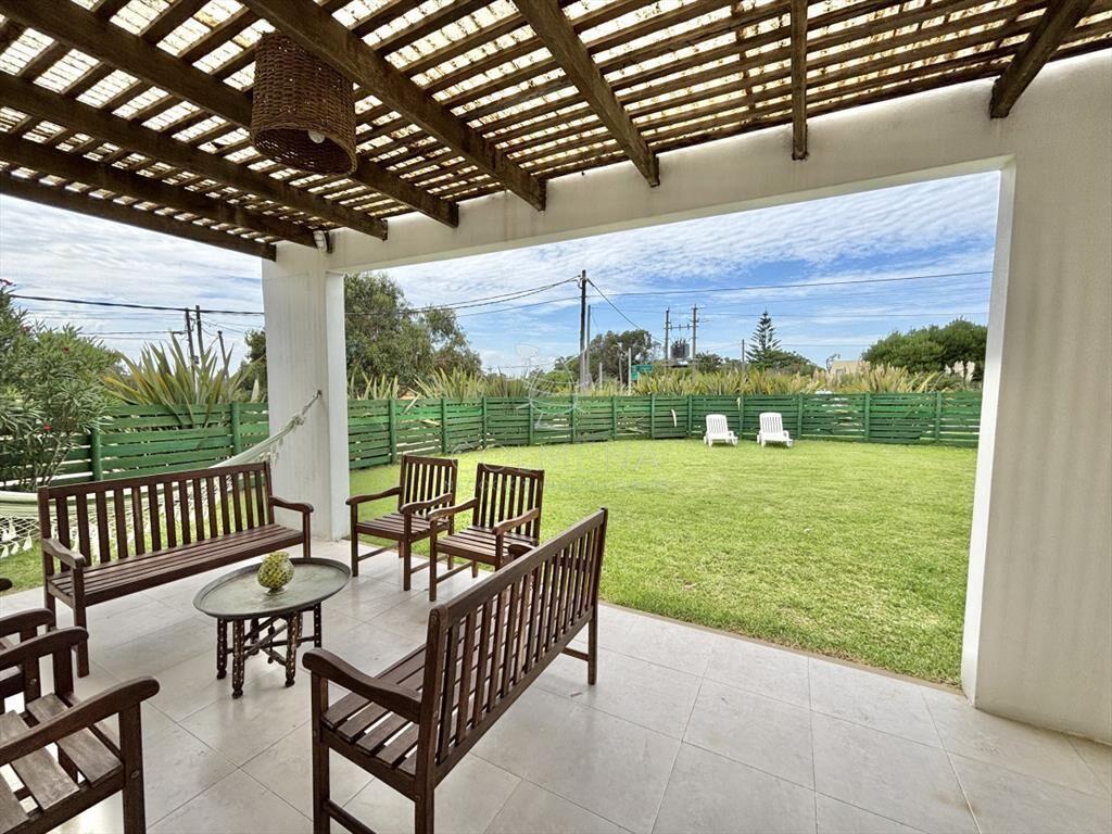 Excelente Casa 2 dormitorios - El Chorro
