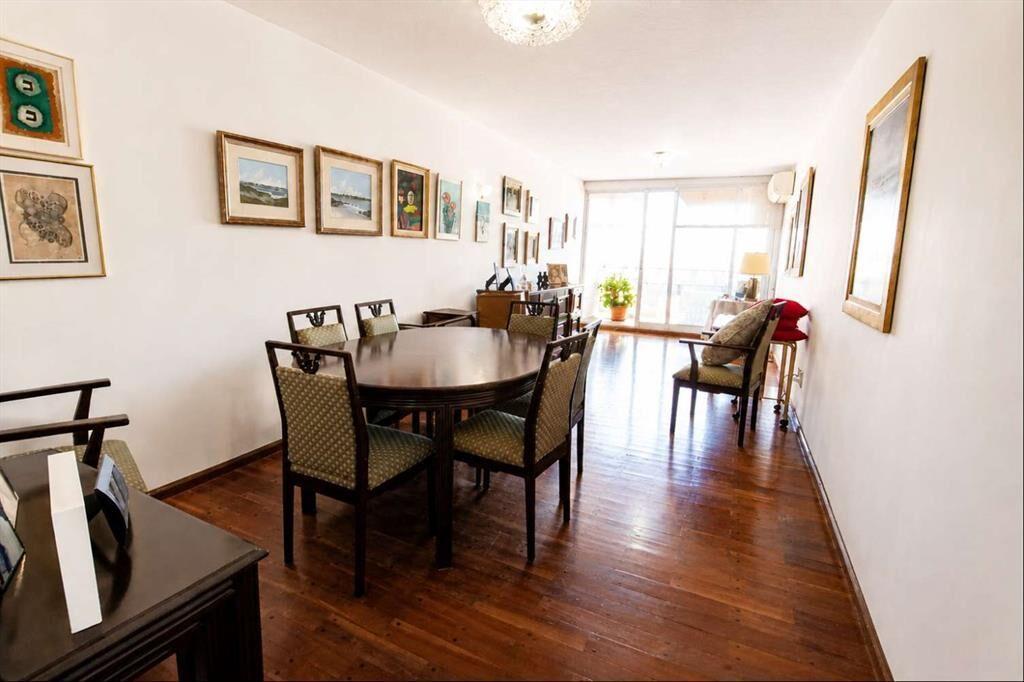 Venta Apartamento Pocitos 2 Dormitorios 2 Baños Garaje