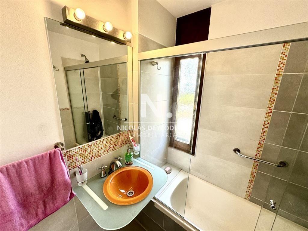 OPORTUNIDAD ! Apartamento de 2 dormitorios frente a Playa B