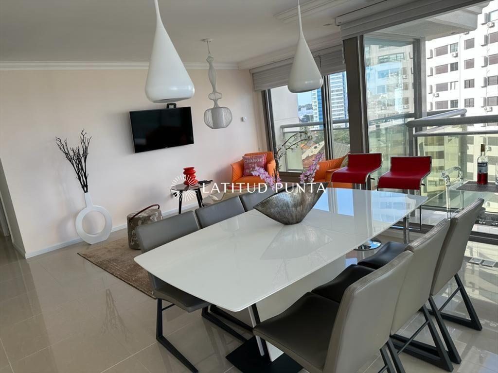 Apartamento con 2 dormitorios en suite