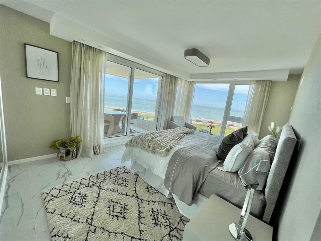VENTA DE APARTAMENTO DE 3 SUITES FRENTE AL MAR EN