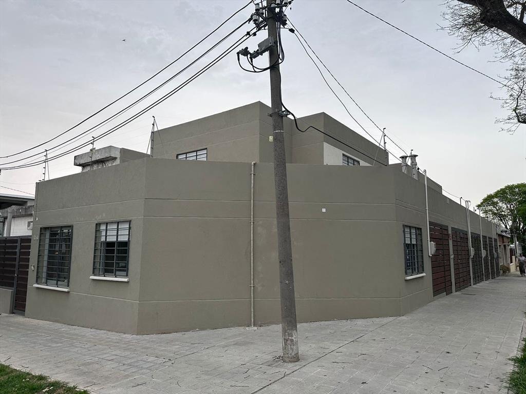 VENTA CASA PH 2 DORM PATIO RENTADO BRAZO ORIENTAL