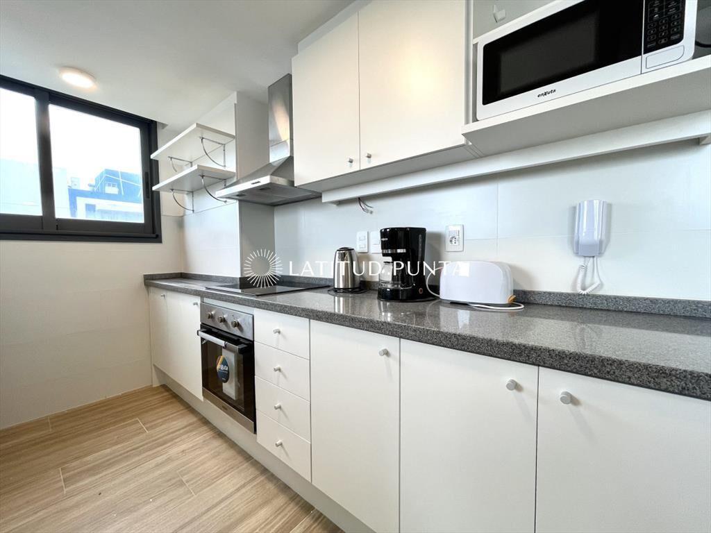 Playa Brava, apartamento en venta de dos