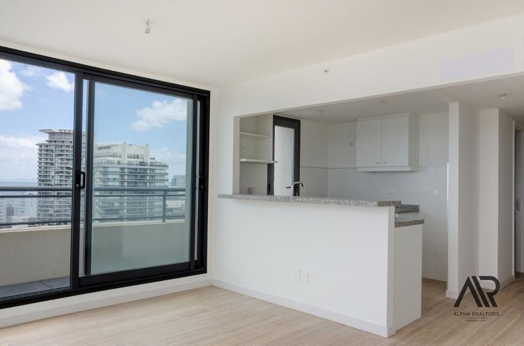 PENTHOUSE a estrenar 2 DORMITORIOS a metros de PLAYA BRAVA