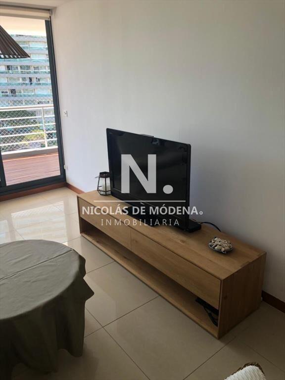 Apartamento en Venta de 2 dormitorios a cuadras ,