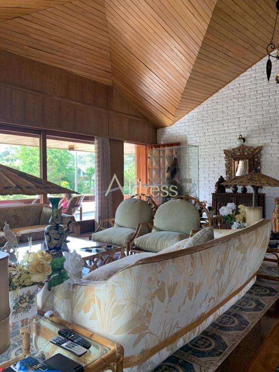 VENTA DE CASA DE 4 DORMITORIOS EN MANSA PUNTA DEL