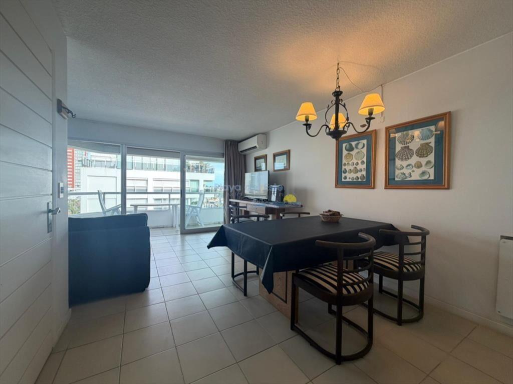 Pent-house en venta de 2 dormitorios en Punta del