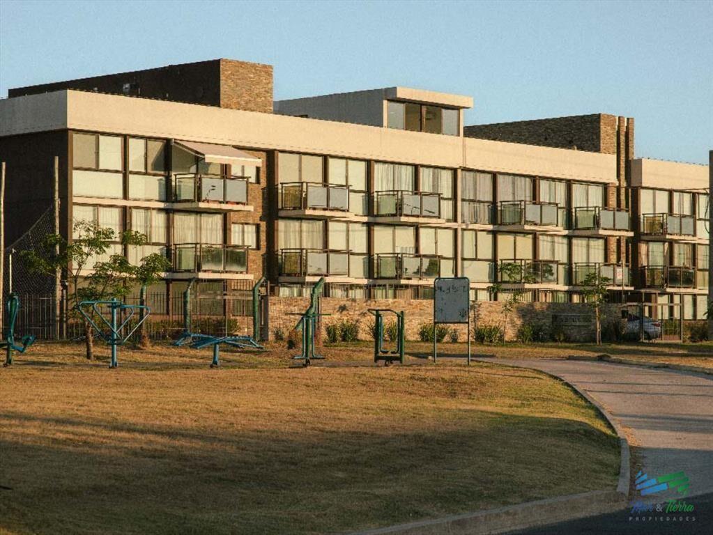 En venta apartamento nuevo con renta, 2 con en