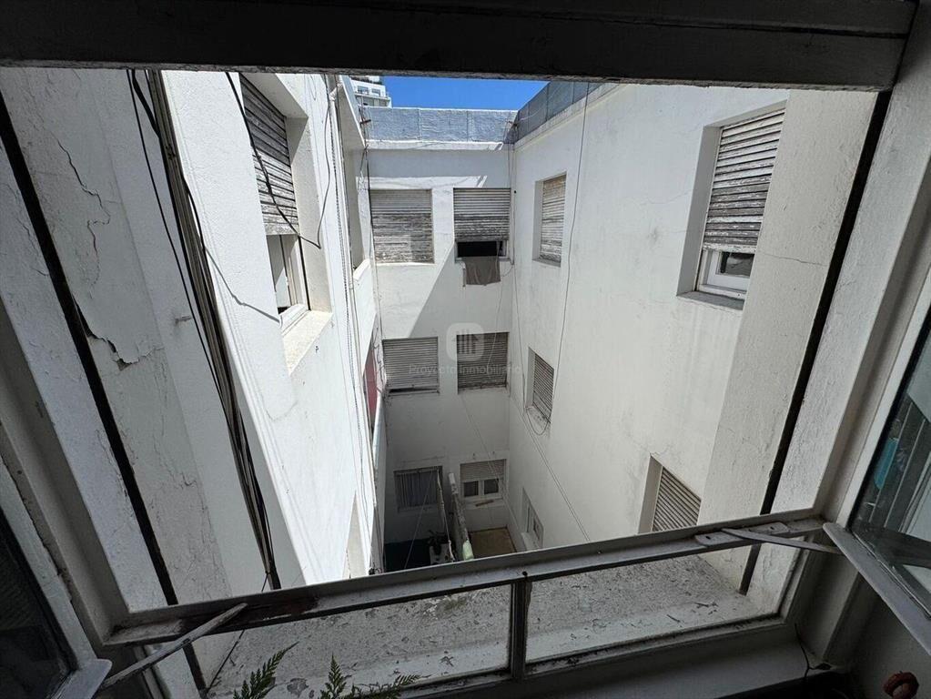 OPORTUNIDAD PARA INVERSORES - VENTA APTO ZONA TRES CRUCES