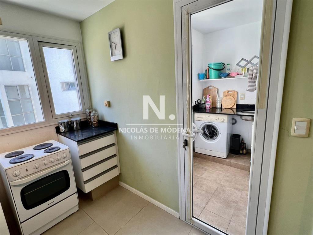 Vende Lujoso departamento de 4 suites en Brava