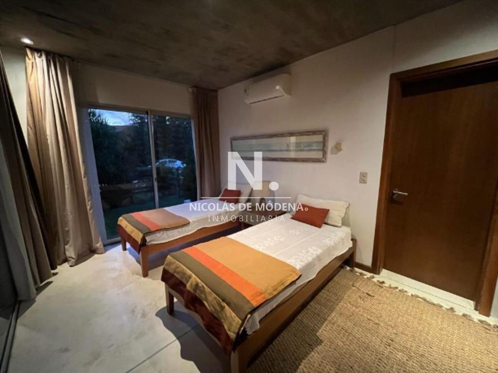 Casa en Village del Faro de 5 dormitorios en