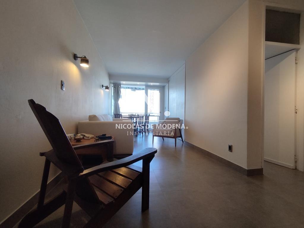 Apartamento de un dormitorio en venta en Punta