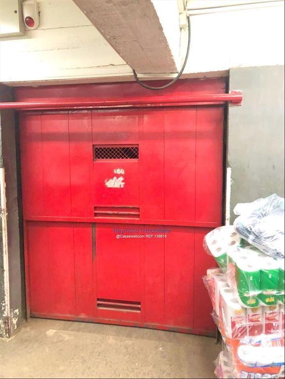 Excelente local 2000m2en el mejor punto comercial mayorista