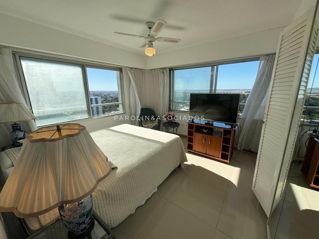 Apartamento 2 dormitorios en Roosevelt