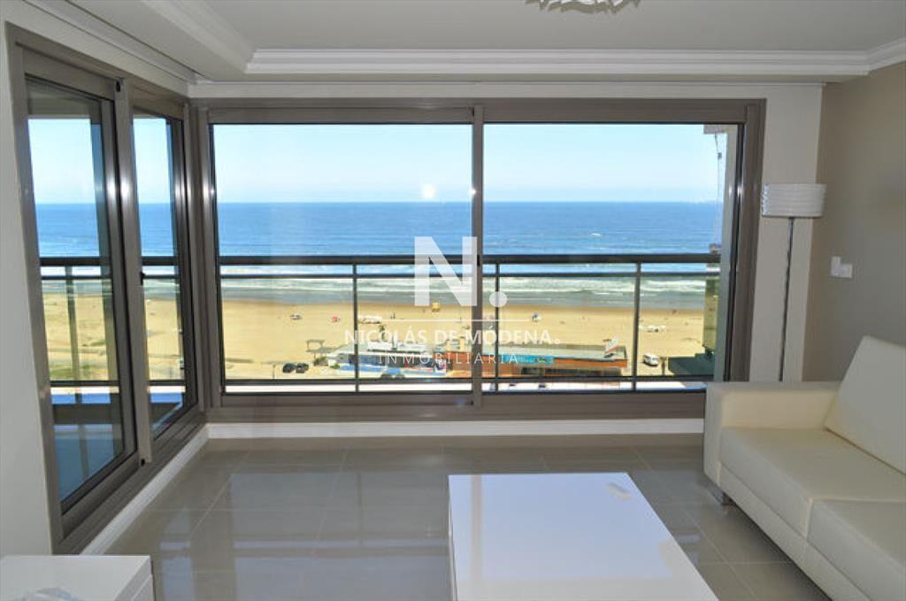 Vende apartamento en Torre Imperiale, Punta del Este