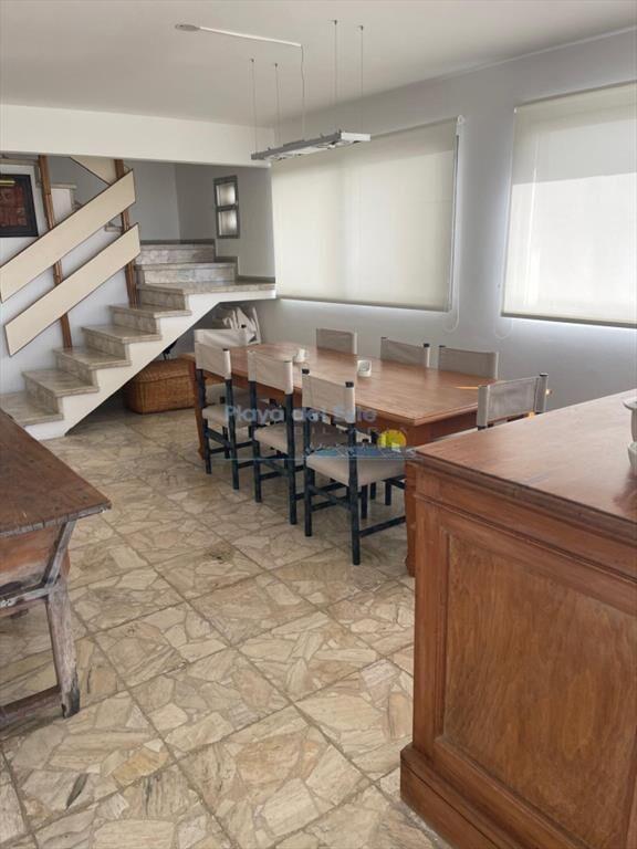 Apartamento de 4 dormitorios en edificio Fontaine