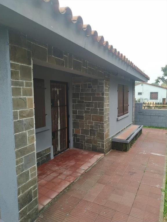 Alquiler  casa con gran terreno en Las Piedras