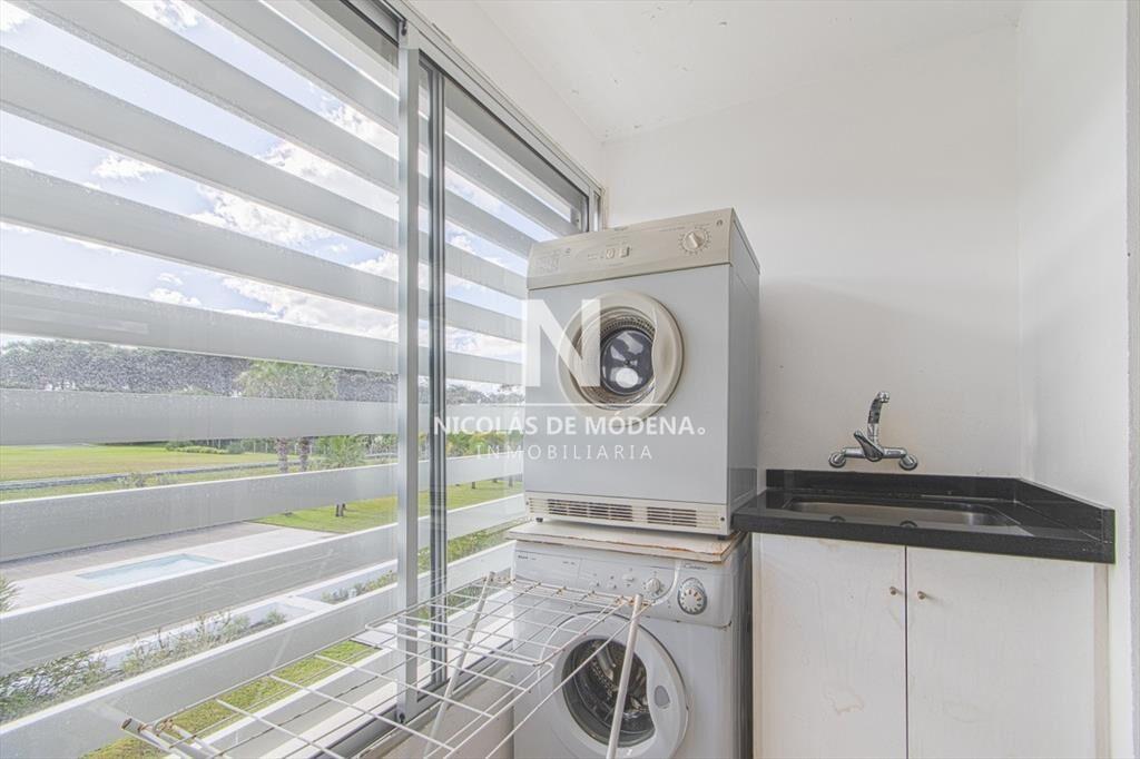 Vende apratamento en Brava Punta del Este de 3 en