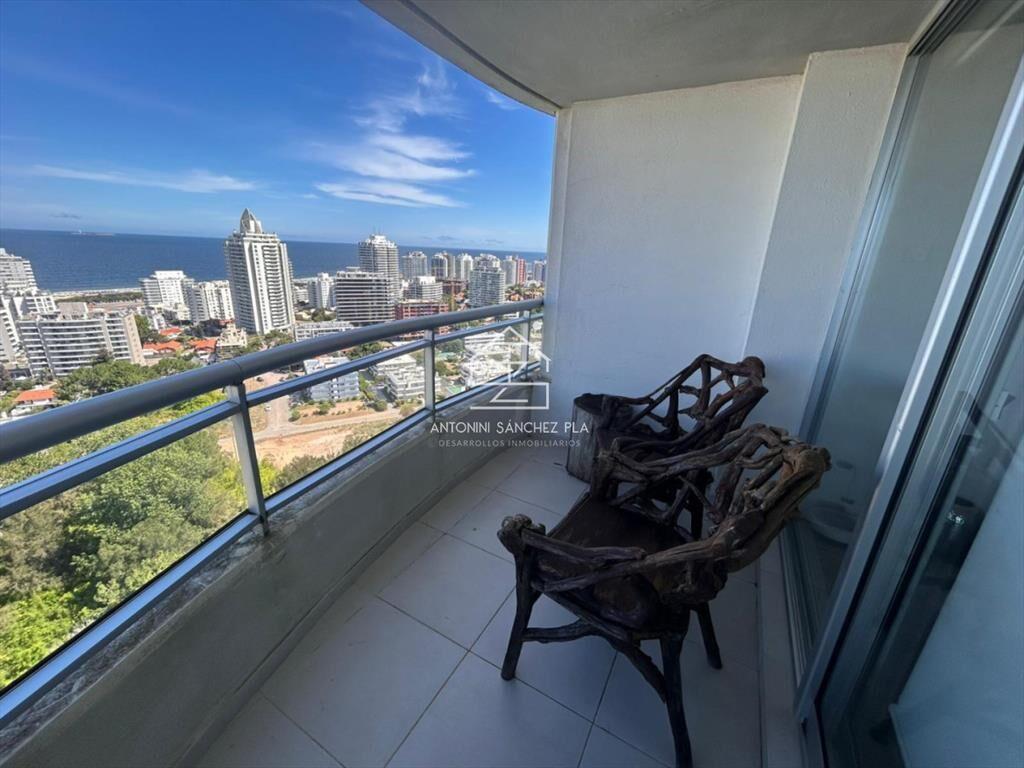 HERMOSO PENTHOUSE EN VENTA OCEAN DRIVE