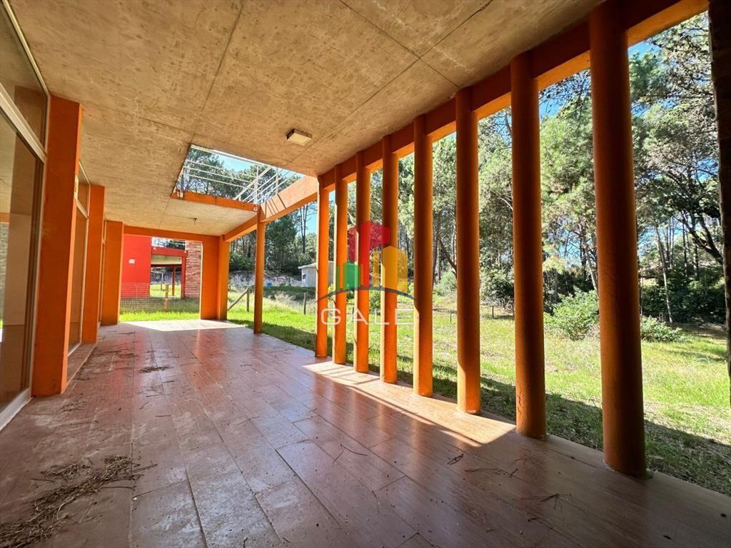 Casa en venta y alquiler anual en Club del Lago -