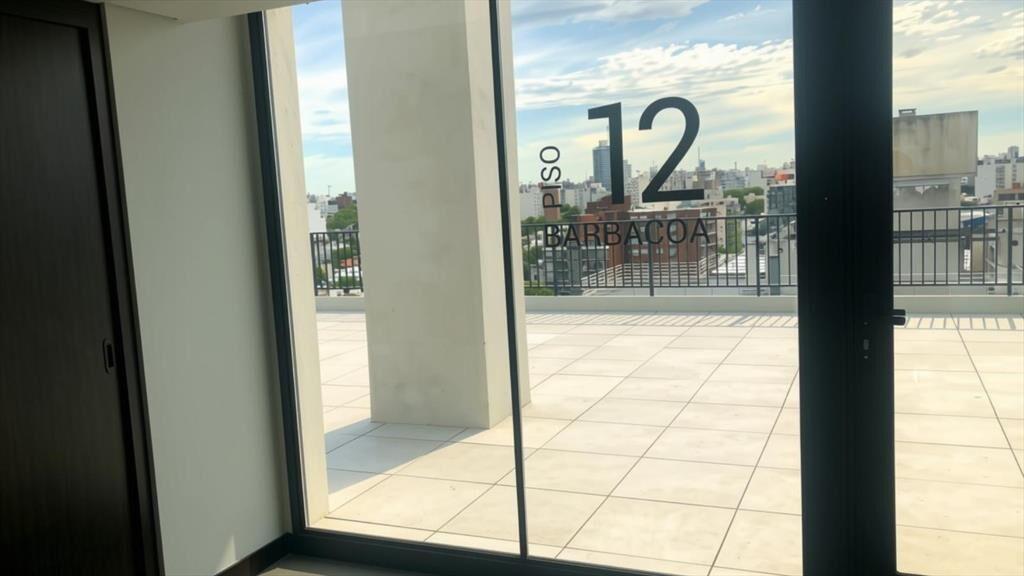 Monoambiente en Venta Pocitos 2 en con Patio A Estrenar