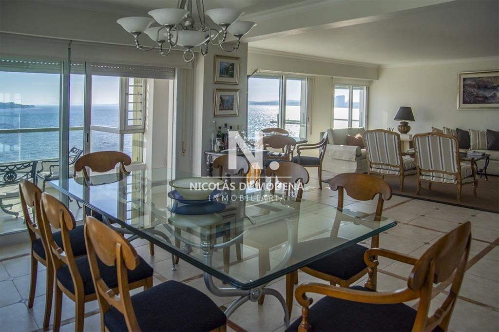 Torre frente al mar, departamento en venta, 3 suites. Punta