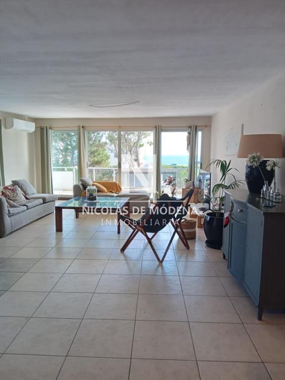 Excelente apartamento en complejo frente al mar!!