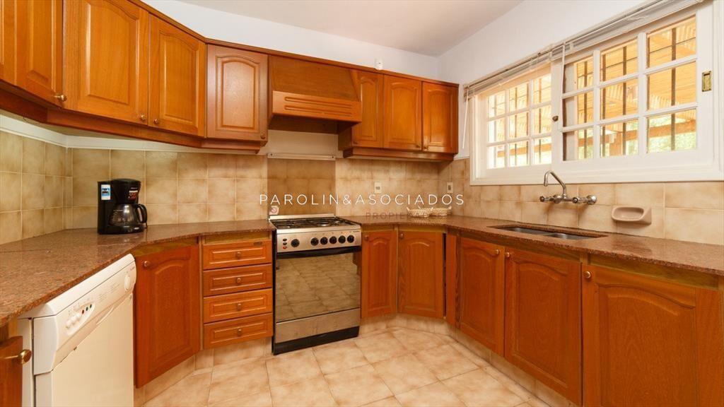 Casa en alquiler temporal 4 dormitorios + de en