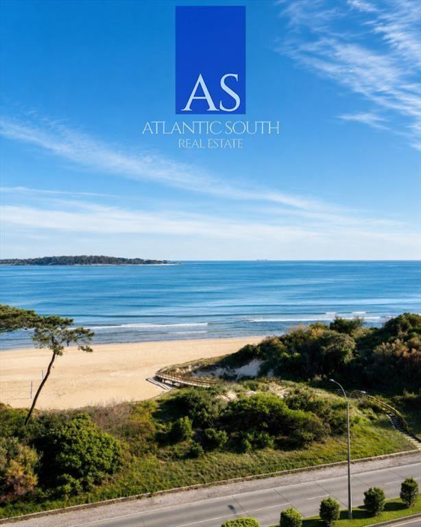 Apartamento de 1 dormitorio con vista al mar y en