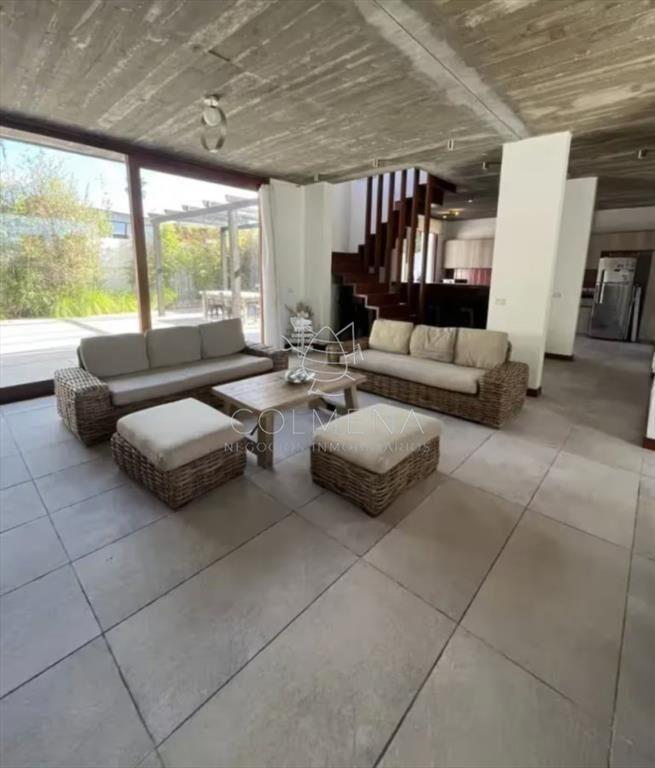 Casa en Manantiales a 150 m de la playa Bikini.