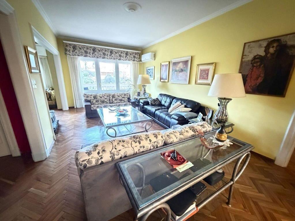 PARODI Venta Villa Biarritz 180 m2, 3 dorm. estar, escritor