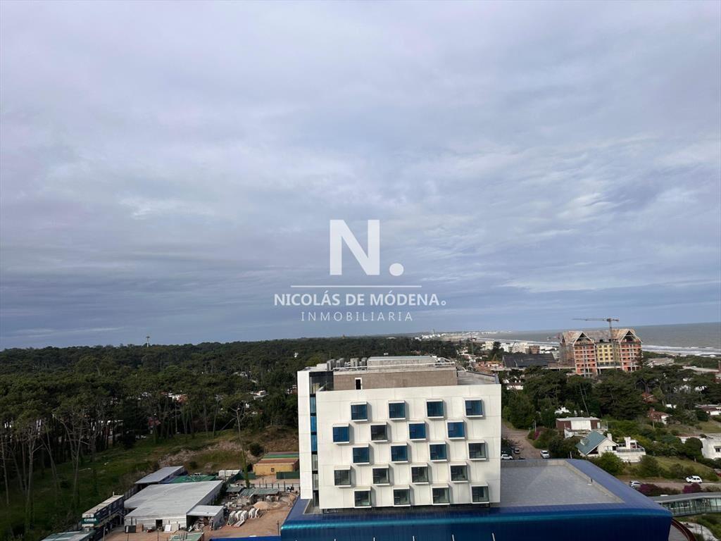 Vende apartamento en Brava, Punta del Este de 3