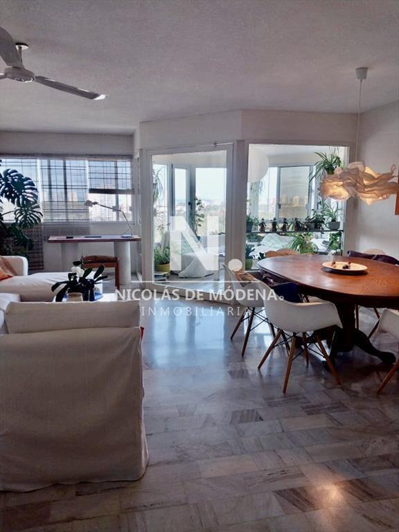 Hermoso y amplio apartamento de 3 dormitorios en Punta del