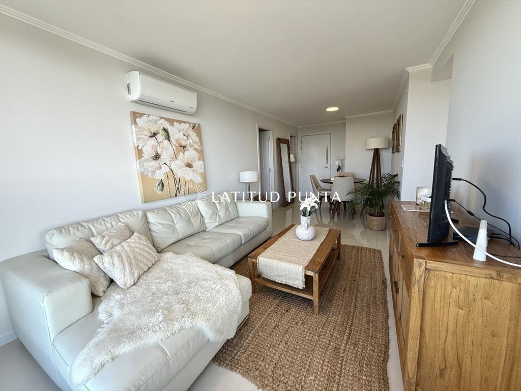 Roosevelt, apartamento 2 dormitorios, piso alto 1